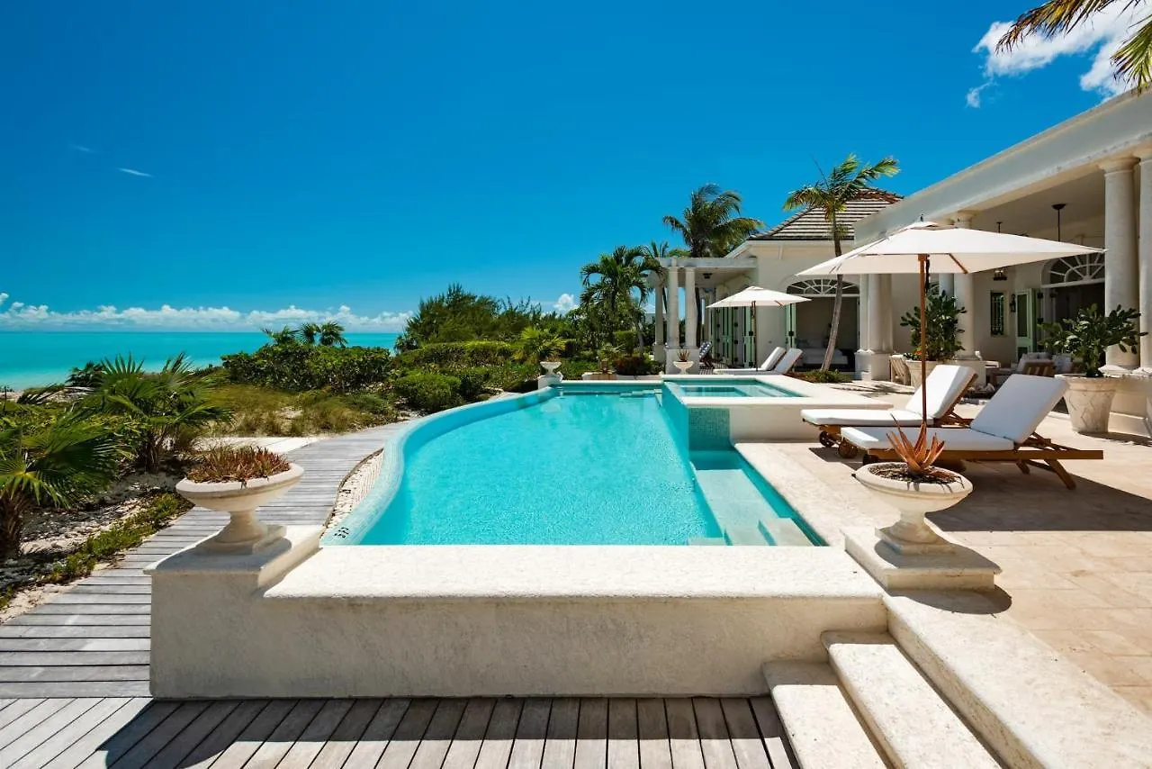 Villa Shambhala 8 Br Long Bay