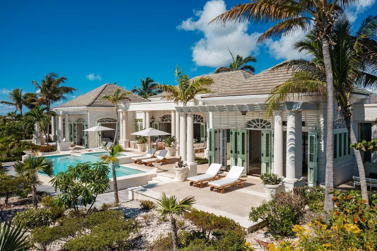 Villa Shambhala 8 Br Long Bay