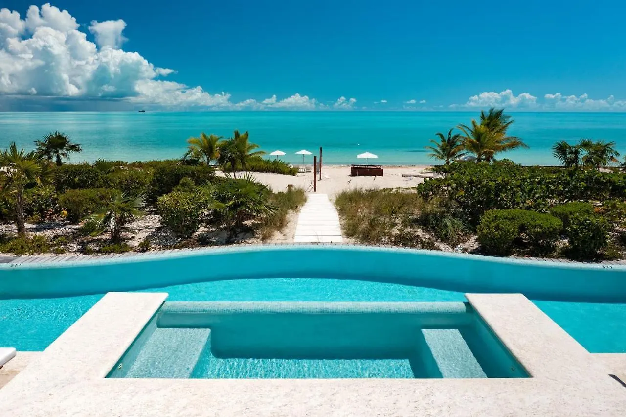 Villa Shambhala 8 Br Long Bay