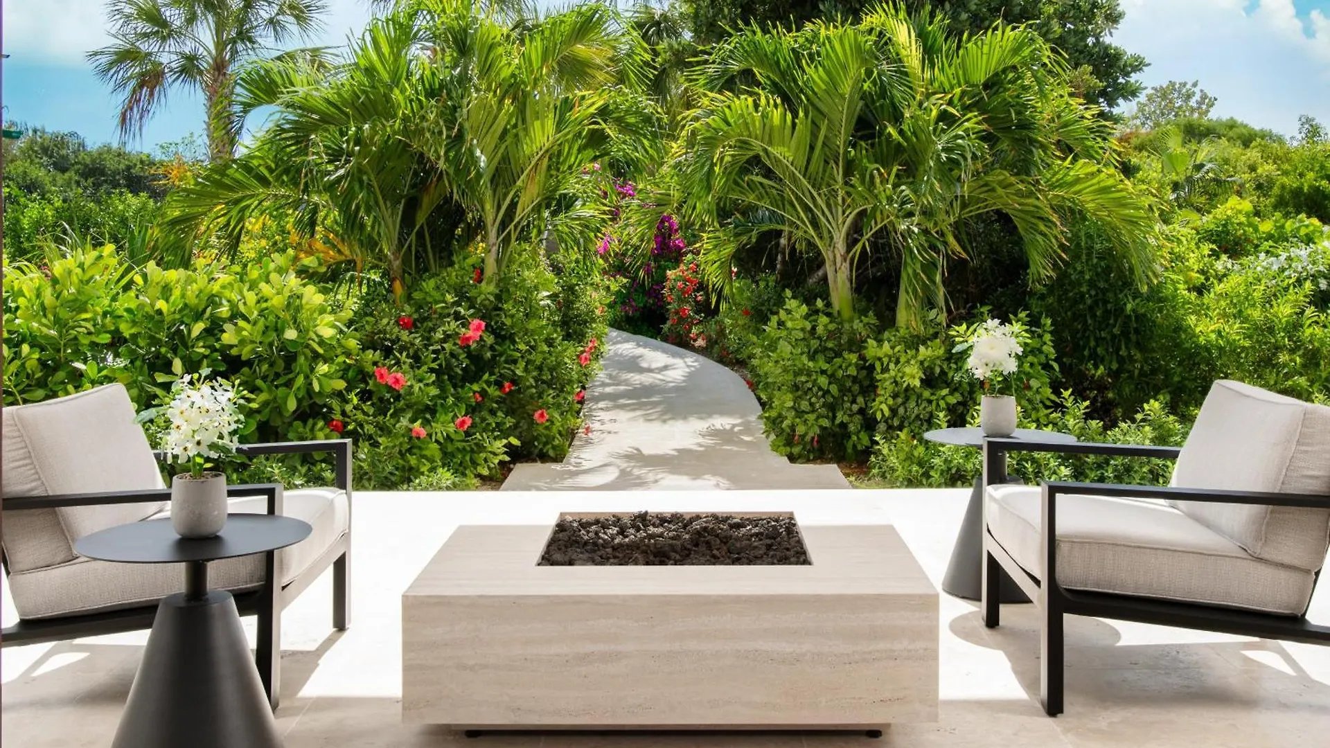 Villa Shambhala 8 Br Long Bay